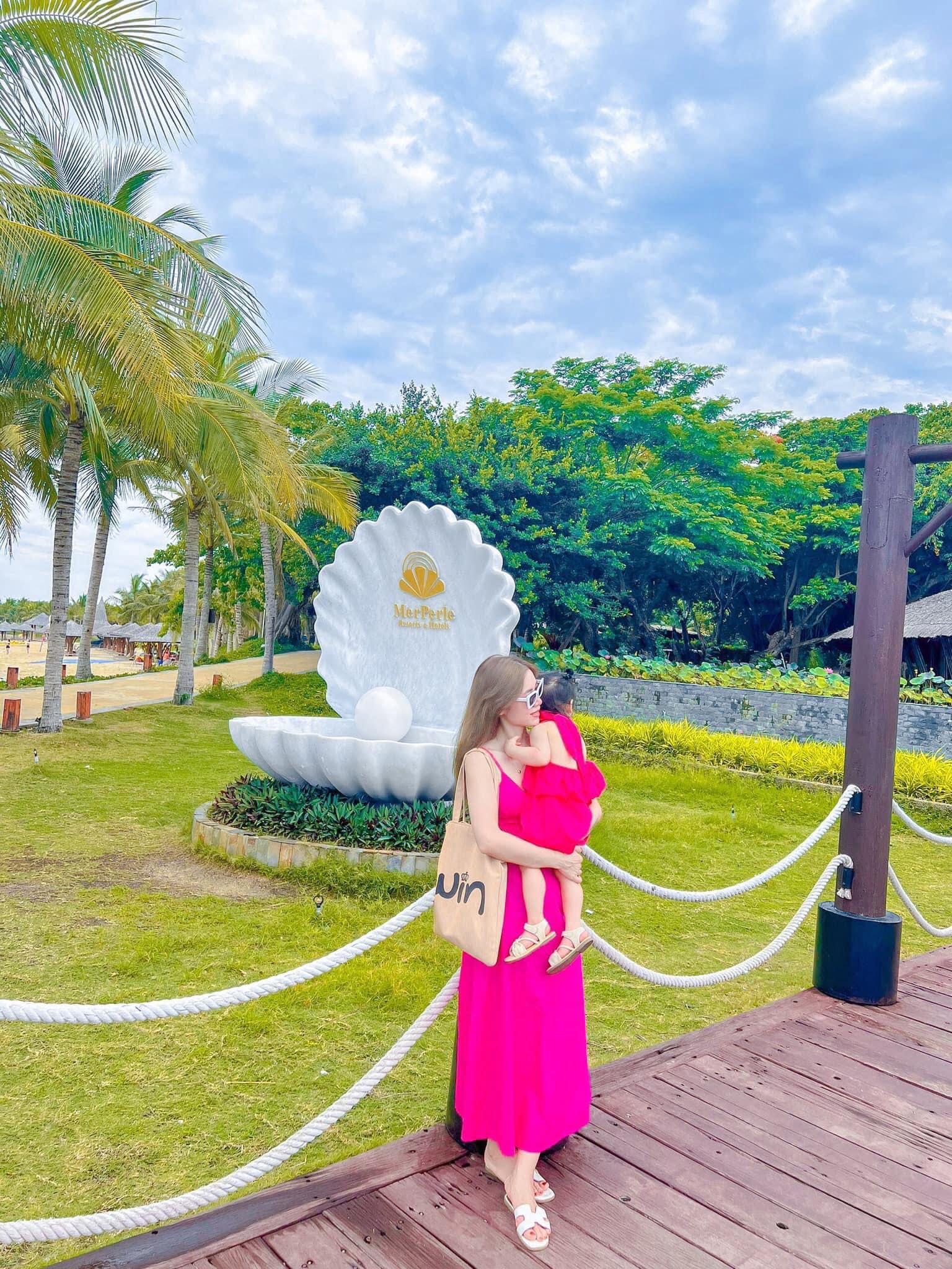 check-in cầu gỗ hòn tằm