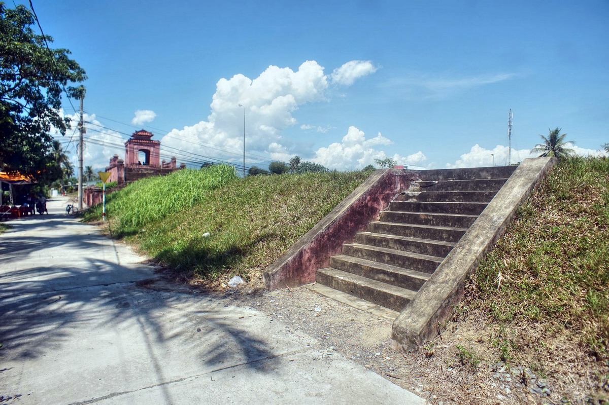 Thành cổ Diên Khánh 15